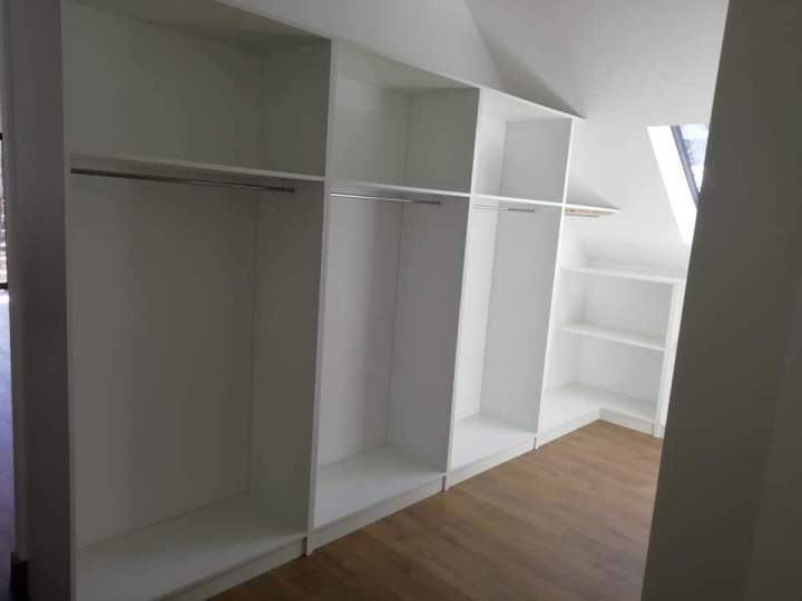 Mobilier ergonomique aménagement intérieur Pont-Audemer