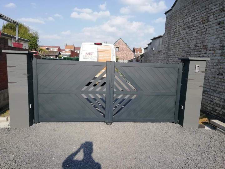 Portail motorisé design Pont-Audemer