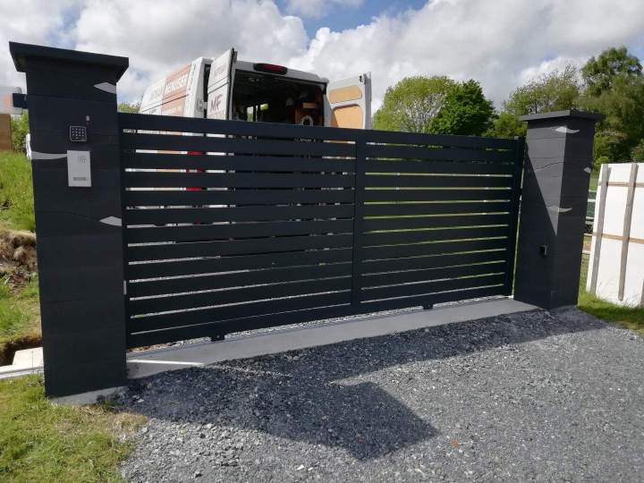 Portail et entrée maison Pont-Audemer